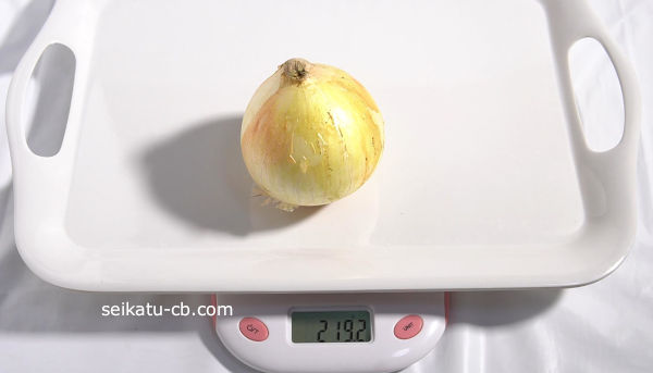 新たまねぎを野菜室で保存4週間目の重さは219.9g
