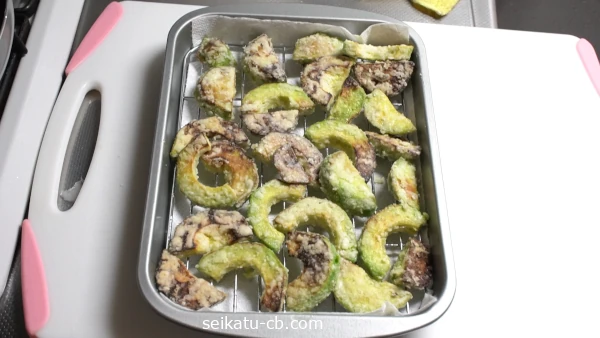 �Ȥ��Ƥ��ˤ������ܥ��ɤ�ȥ쥤�˼��