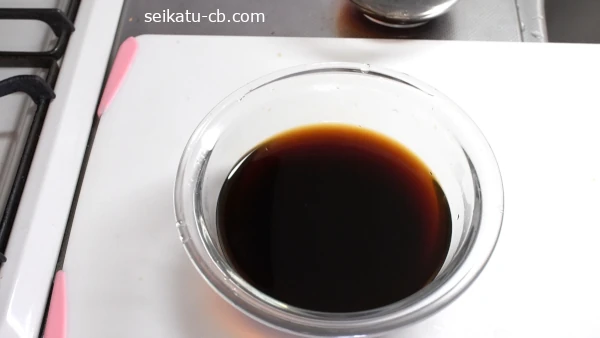 よく混ぜた粉ゼラチン入りコーヒー500ml分