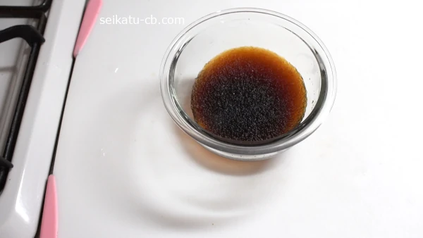 粉ゼラチン8g混ぜて10分置いたコーヒー100ml分